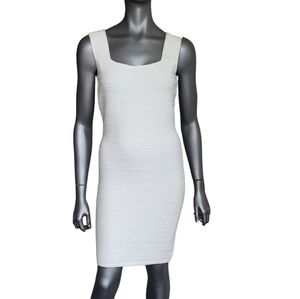 200. Cache' NWT Bodycon White Stretchy Dress - Size Small